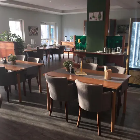 Atrium Gaestezimmer Und Restaurant - Hohenau an der March