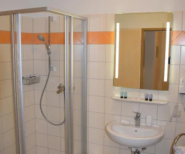 Gasthuis Atrium Gaestezimmer Und Restaurant - Hohenau an der March